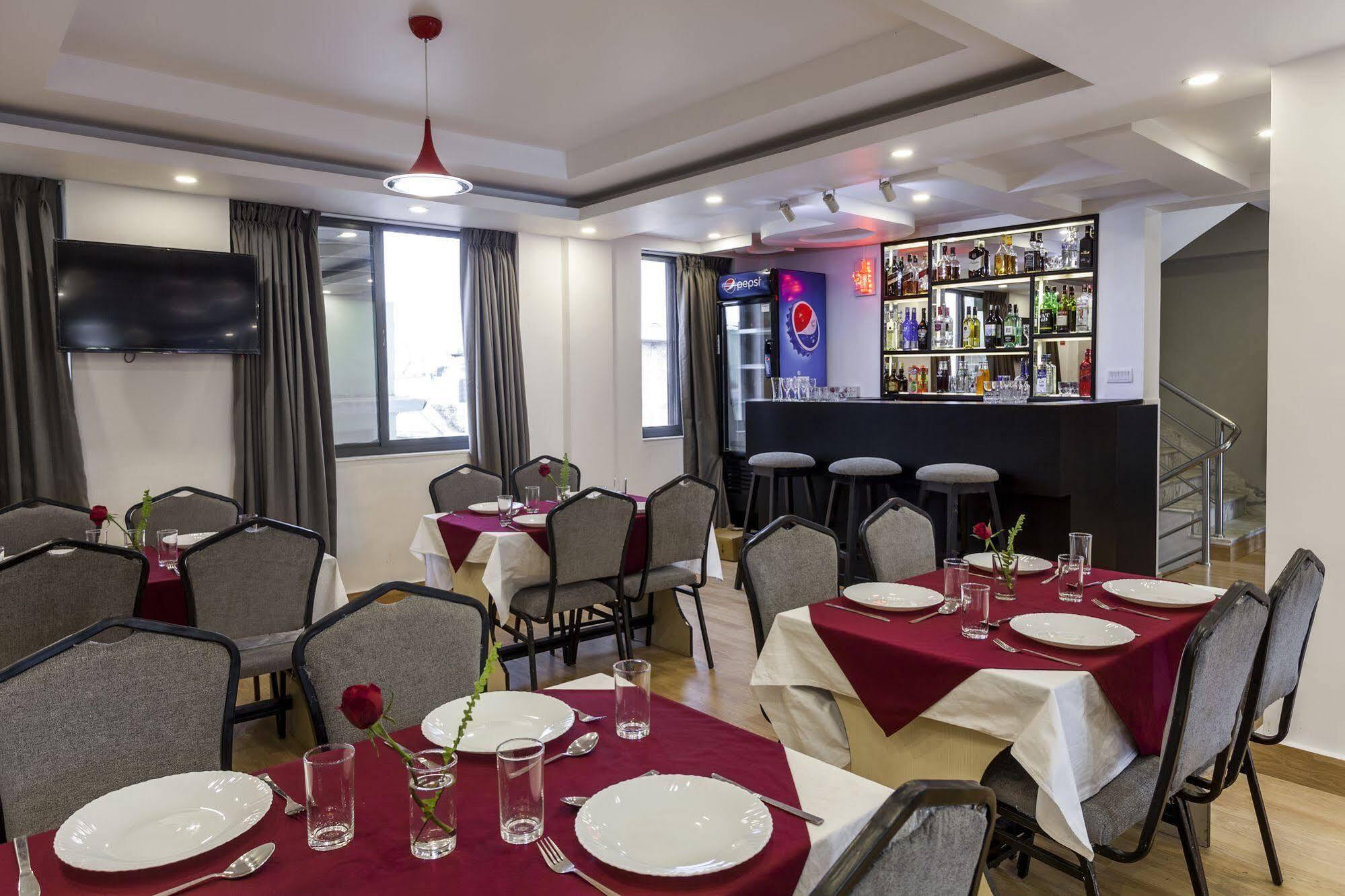 Oyo 123 Hotel Prince Plaza Katmandu Dış mekan fotoğraf